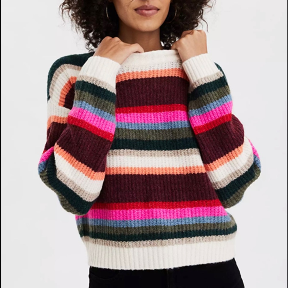 American Eagle Sweater